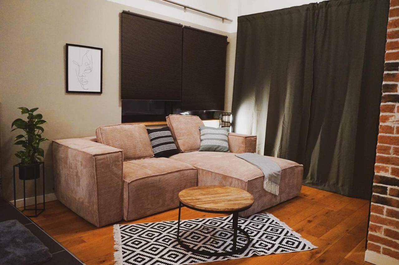 Stilvolles City-Loft Mit Privatem Whirlpool Trier Bagian luar foto