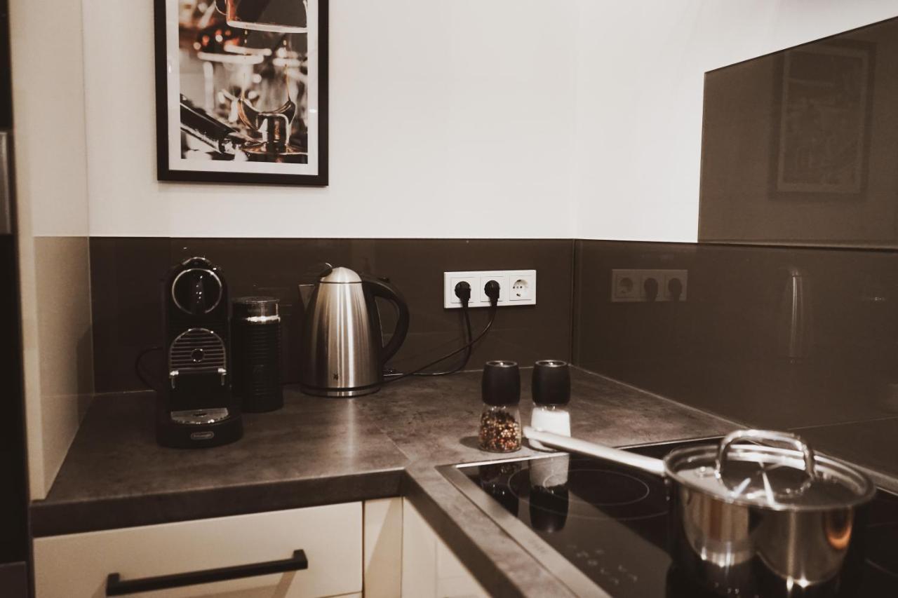 Stilvolles City-Loft Mit Privatem Whirlpool Trier Bagian luar foto