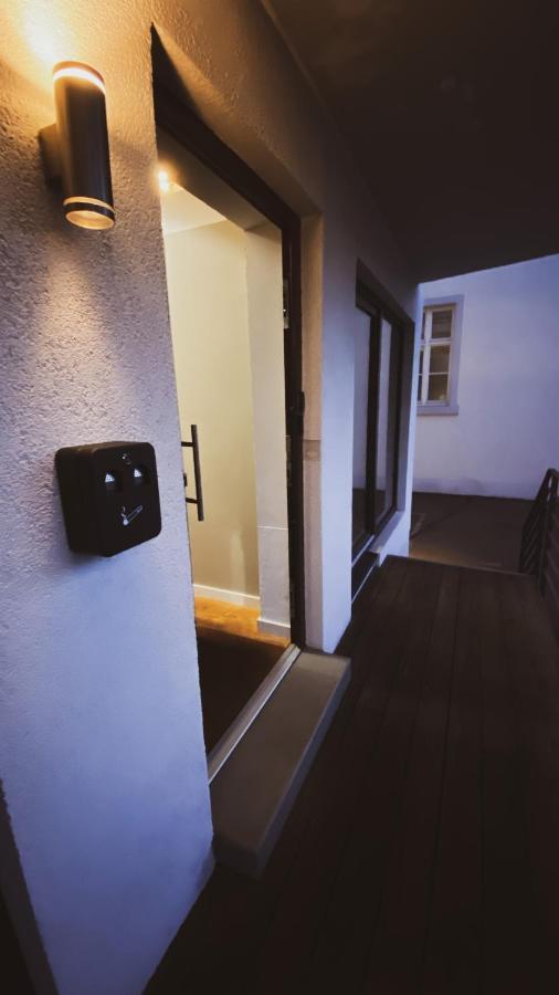 Stilvolles City-Loft Mit Privatem Whirlpool Trier Bagian luar foto